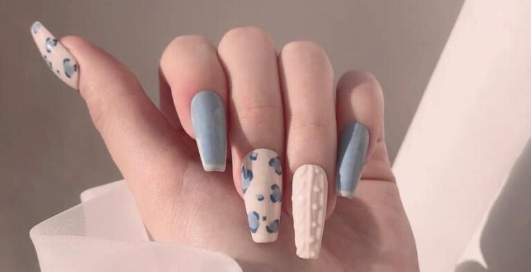 Sơn Gel, Đắp Bột Hay Úp Móng? Chọn Dịch Vụ Nails Phù Hợp Với Bạn